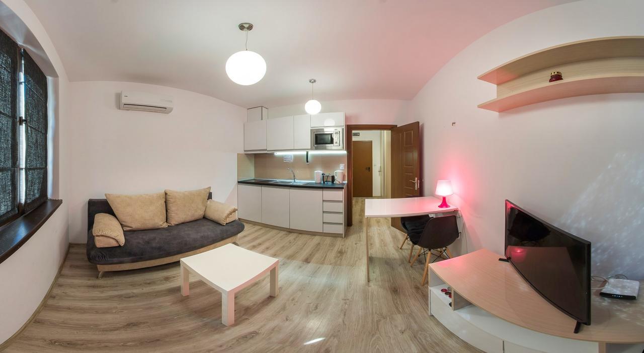 וארנה Apartments Red Square מראה חיצוני תמונה